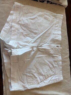 Old Navy White Cotton Shorts with Front Pockets